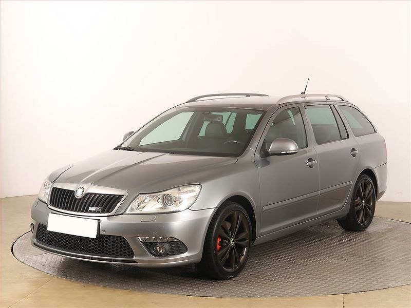 Škoda Octavia (2013) RS 2.0 TSI, Automat, Navi - fotka 2 z 19