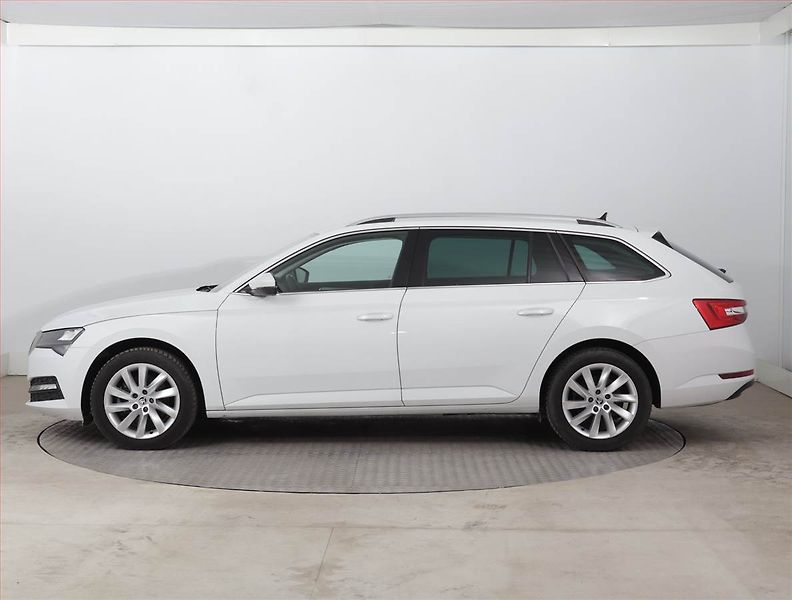 Škoda Superb (2022) Ambition 2.0 TDI - fotka 3 z 20