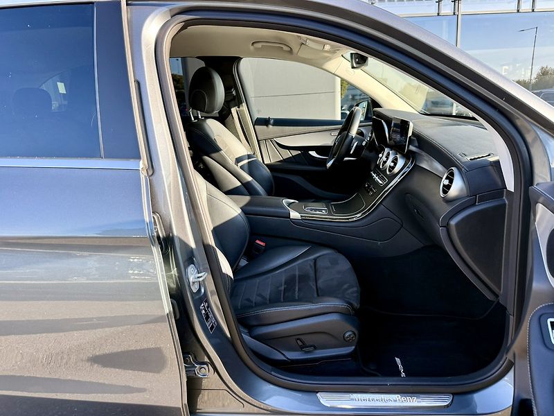 Mercedes-Benz GLC (2021) 220 d 4MATIC SUV - fotka 37 z 46