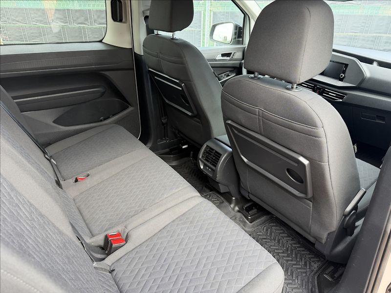 Volkswagen Caddy Maxi 2.0 TDI Life - fotka 19 z 21