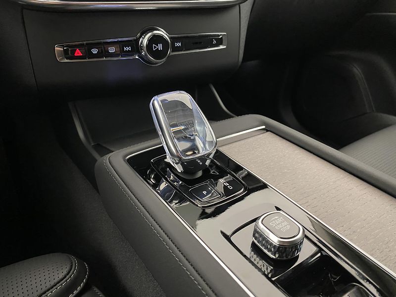 Volvo XC90 (2026) B5 AWD AUT DARK PLUS 7míst - fotka 35 z 67