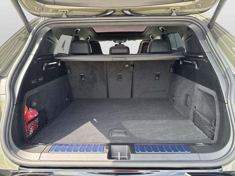 Porsche Cayenne Turbo Electric - fotka 22 z 29