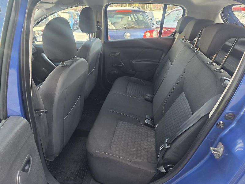 Dacia Sandero 1 2 TZ Klimatizace  - fotka 17 z 19