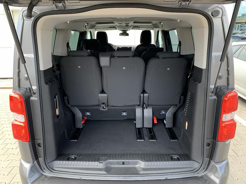 Peugeot Traveller L2 ACTIVE 2.0 BlueHDi 130kW AT - fotka 5 z 20