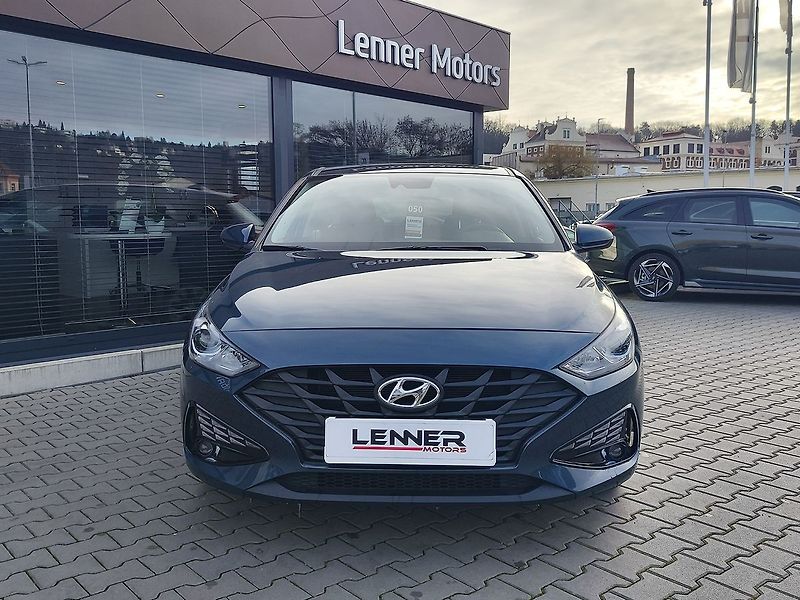 Hyundai i30 1.5i/81kW Start Plus - fotka 2 z 24