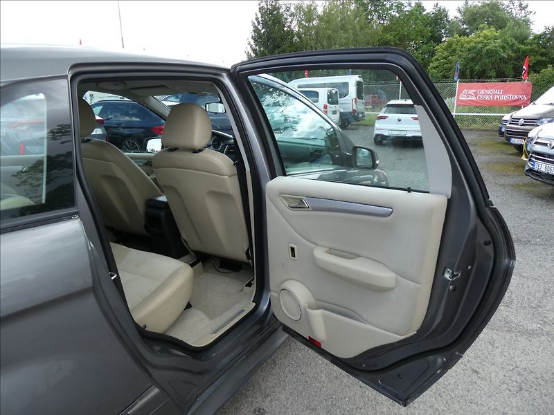 Mercedes-Benz Třídy B 1,7 i 85kW - fotka 24 z 34