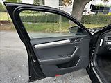 Škoda Superb 2,0 TDi DPH  360° Travel Asist - náhled 10