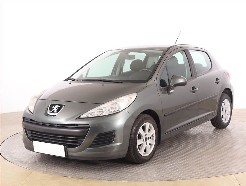 Peugeot 207 (2009) 1.4, po STK, jezdí výborně - fotka 2 z 14