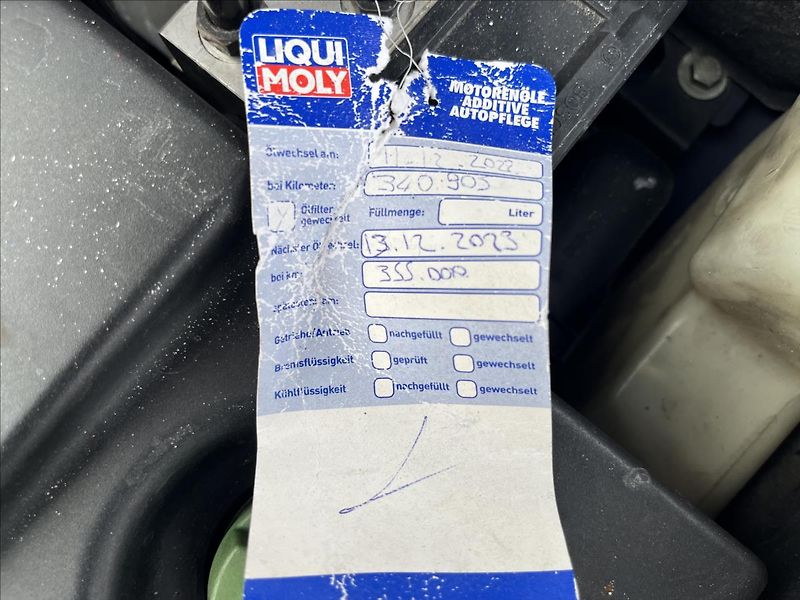 Volkswagen Passat 1.9 TDi KLIMA 2 x KOLA BEZ STK - fotka 21 z 24