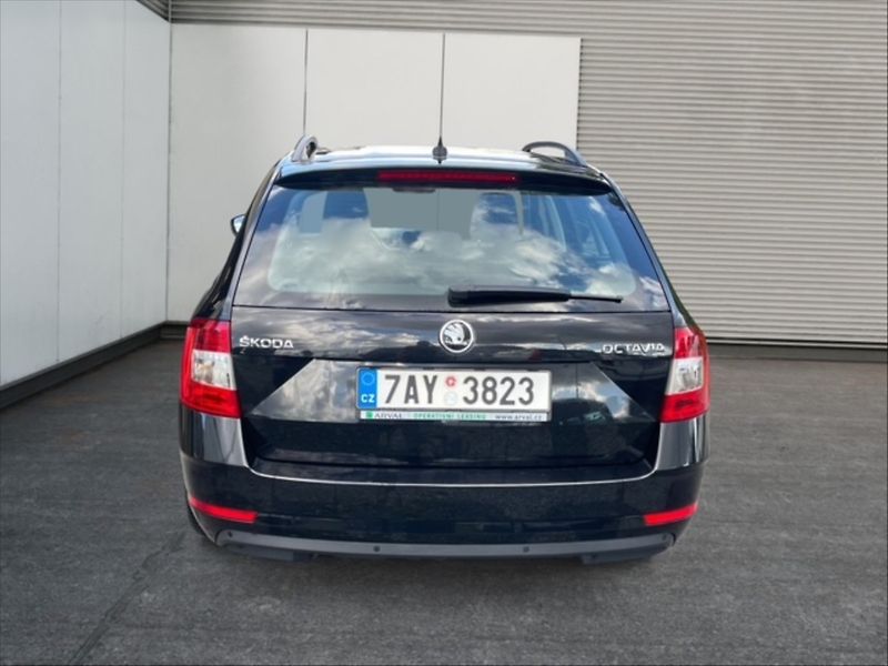 Škoda Superb 2,0 TDI 110 Style - fotka 5 z 11
