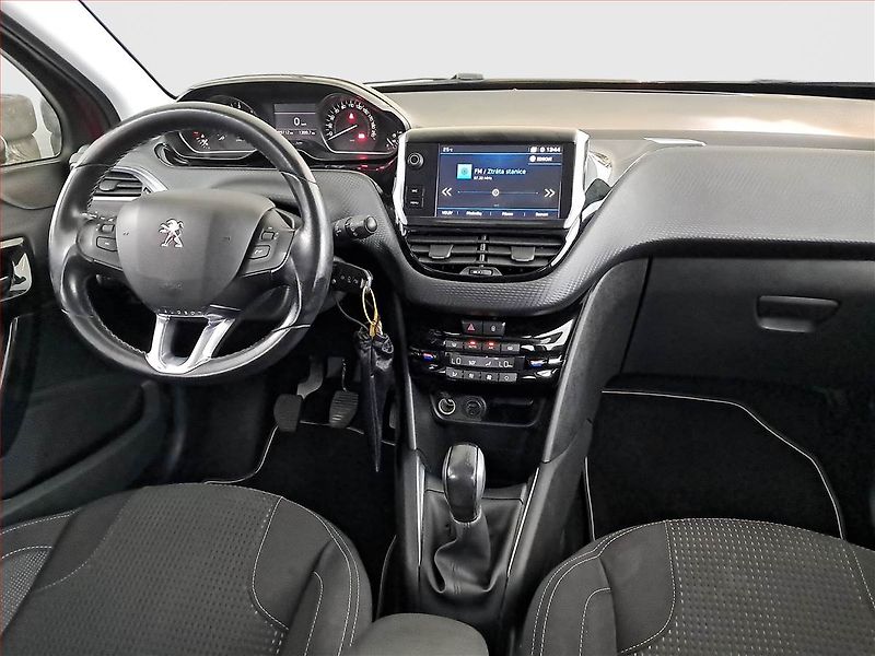 Peugeot 208 (2017) 1.6 BlueHDi, Serv.kniha, Navi - fotka 7 z 17