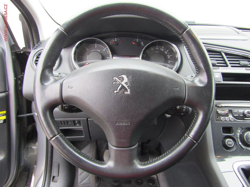 Peugeot 5008 (2015) 1.6HDi, ČR, AC, TZ, navi - fotka 17 z 18