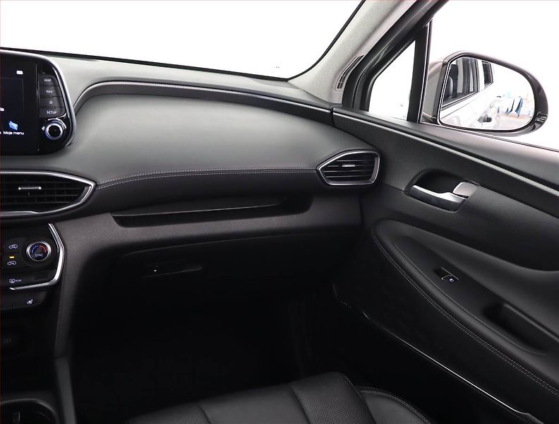 Hyundai Santa Fe (2019) 2.2 CRDi - fotka 8 z 23