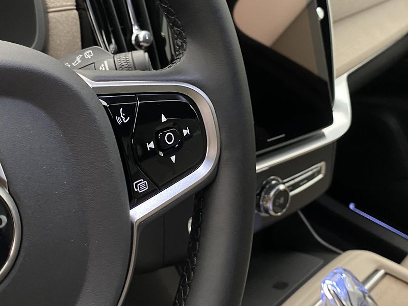 Volvo XC90 B5 AWD BRIGHT PLUS REZERVACE - fotka 21 z 64