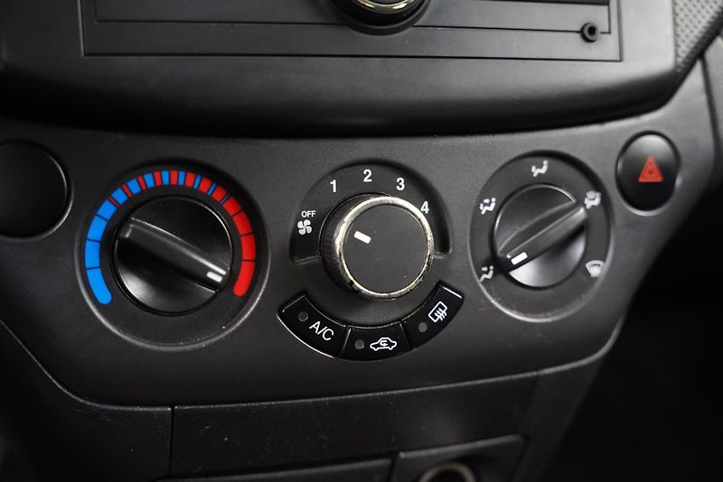Chevrolet Aveo - fotka 17 z 20