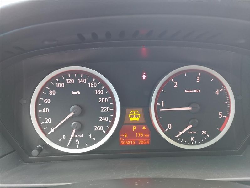 BMW Řada 5 D 170KW   3,0 - fotka 11 z 19