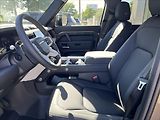 Land Rover Defender (2026) 3,0 110 S D250 AWD - náhled 9