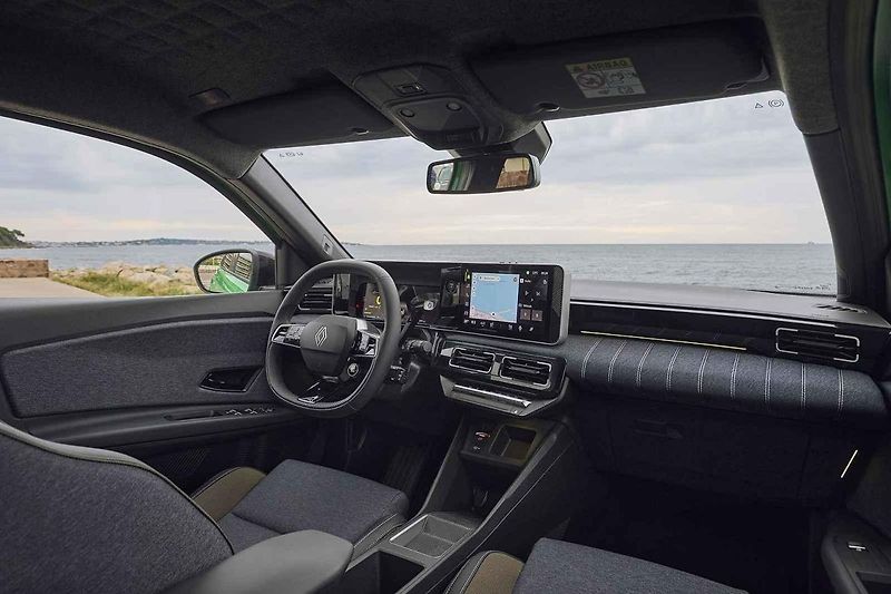Renault 5 potěší svým vzhledem i jízdními vlastnostmi