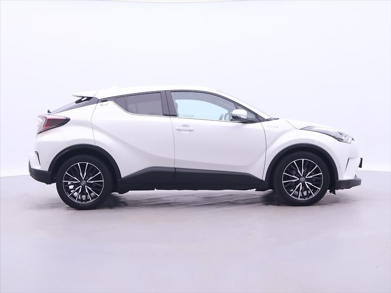 Toyota C-HR 1,8 E-CVT Executive CZ - fotka 8 z 37