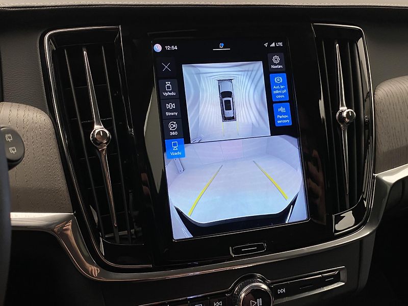 Volvo V90 CC B5 AWD BRIGHT PLUS AUT - fotka 59 z 63