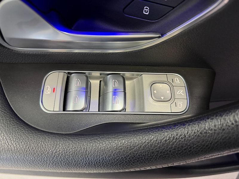 Mercedes-Benz GLE 350e 4M PREMIUM, MASÁŽE, 360° - fotka 26 z 28