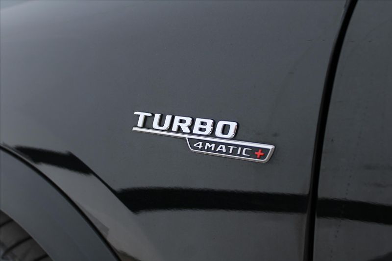 Mercedes-Benz GLA 250 165kW 4MATIC AMG ČR - fotka 33 z 34