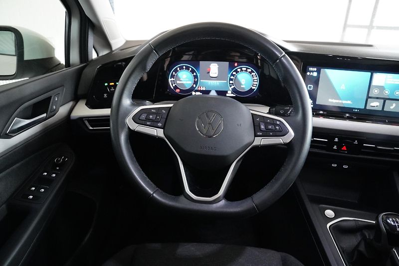 Volkswagen Golf - fotka 16 z 25