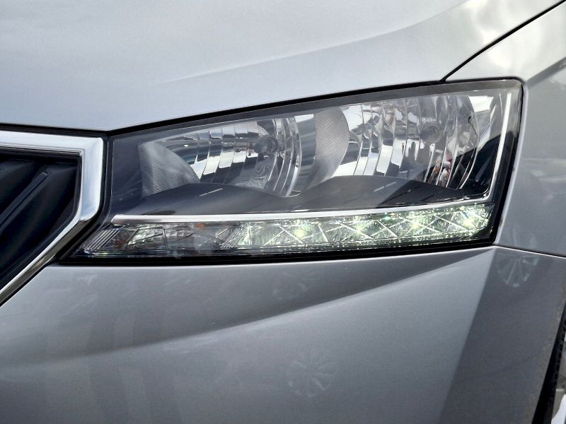 Škoda Fabia (2023) Combi Ambition 1,0TSi 70kW - fotka 31 z 32