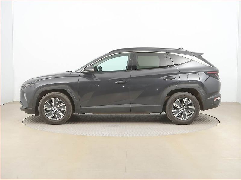 Hyundai Tucson (2022) 1.6 T-GDI - fotka 3 z 13