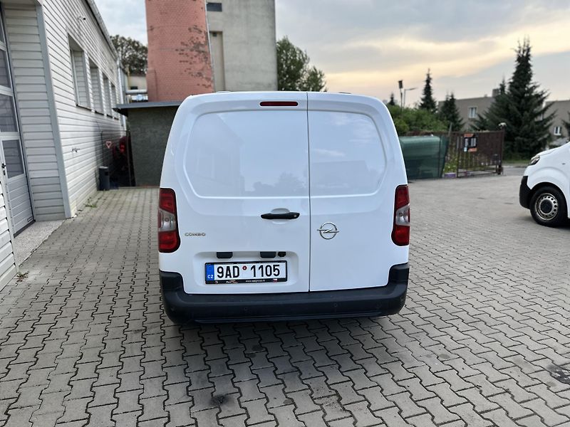 Opel Combo VAN-1.5CDTi-75KW-L2H1-KLIMA- - fotka 4 z 17