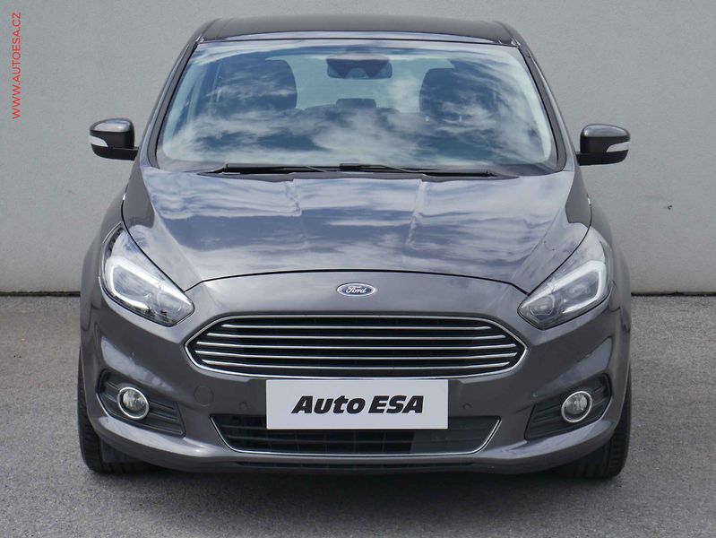 Ford S-MAX (2016) 2.0TDCi, 1.maj,ČR, AT, LED - fotka 2 z 22