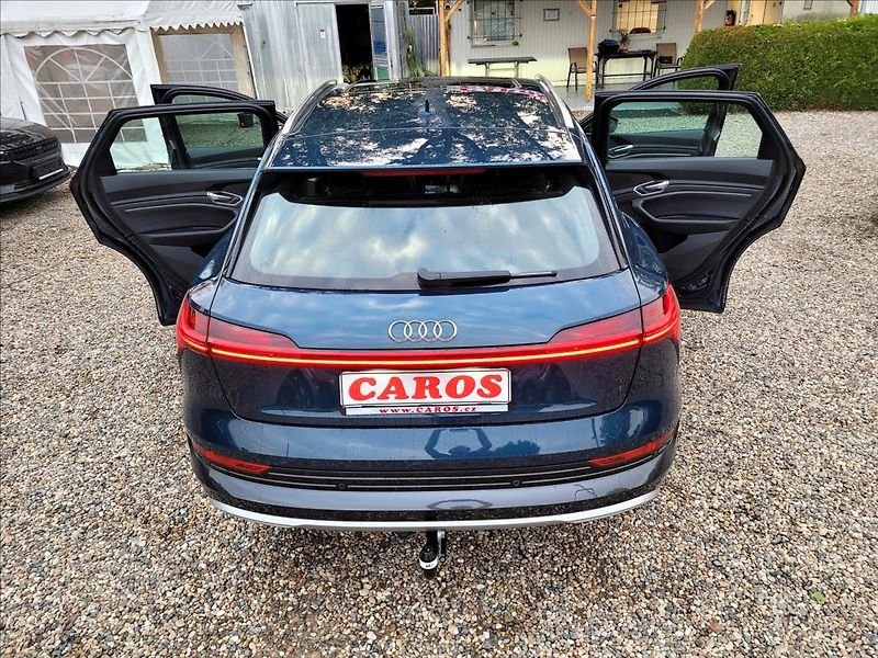 Audi e-tron 0,0 55,95KWH,4x4,SOH 90,6% - fotka 43 z 50