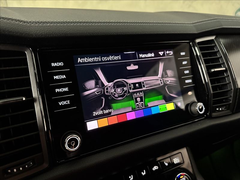 Škoda Kodiaq 2,0 TDi  DSG Sportline Virtual - fotka 31 z 47
