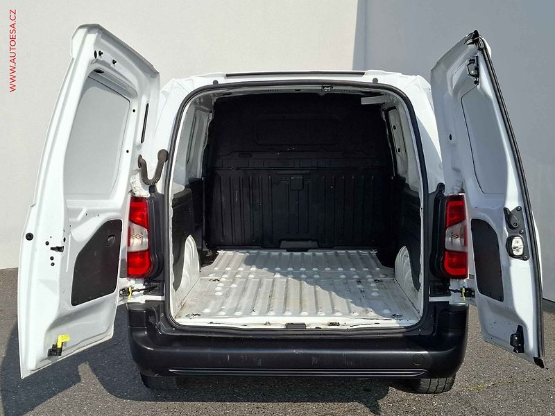 Toyota ProAce City (2022) 1.5D-4D MAXi, 2.maj,ČR, AC - fotka 9 z 18