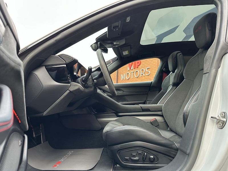 Porsche Taycan GTS-LIFT-SPORT TURISMO-ZÁRUKA - fotka 16 z 35