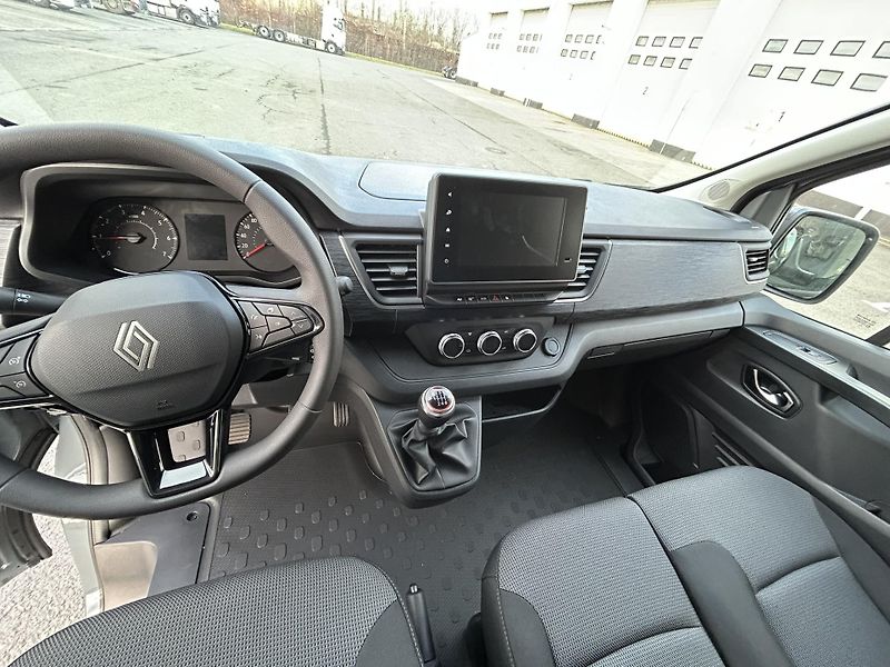 Renault Trafic (2026) VAN L2H1 150k RED - fotka 23 z 28