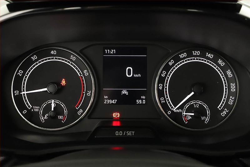Škoda Fabia (2021) 1.0, Serv.kniha, Tempomat - fotka 8 z 16