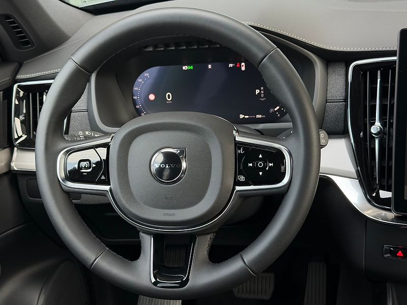 Volvo XC90 B5 PLUS Black Edition, Vzduch - fotka 24 z 25