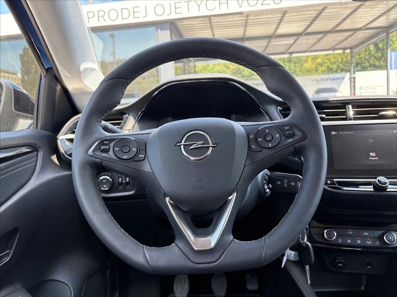 Opel Corsa 1,2 T 74kW Elegance - fotka 9 z 9