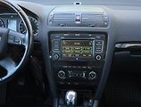 Škoda Octavia (2009) Laurin&Klement 2.0 TDI, Xenony - náhled 12