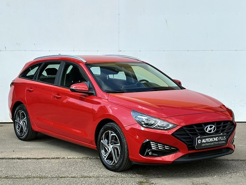 Hyundai i30 1.5 DPi 81kW FAMILY Comfort - fotka 6 z 21