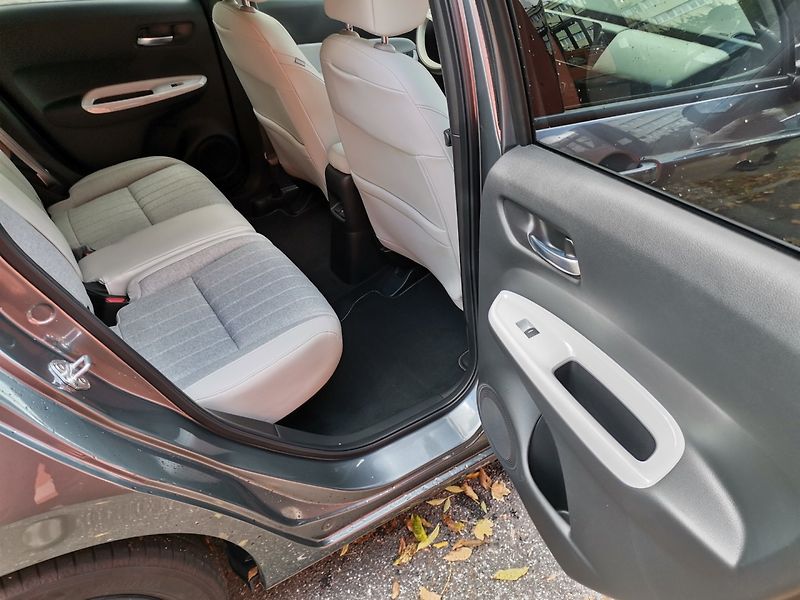 Honda Jazz (2021) 1.5e HEV 72kw  Automat NAVI - fotka 22 z 28