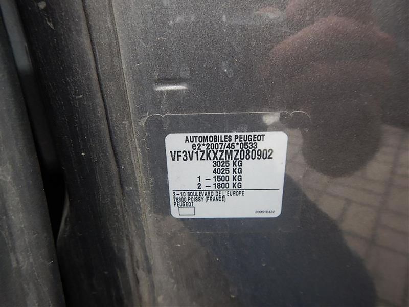 Peugeot Expert (2021) e-Expert 50 kWh Premium - fotka 11 z 11