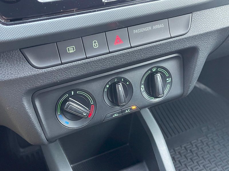 Škoda Fabia (2021) Combi 1.0 TSI / 70 kW Active T - fotka 23 z 30