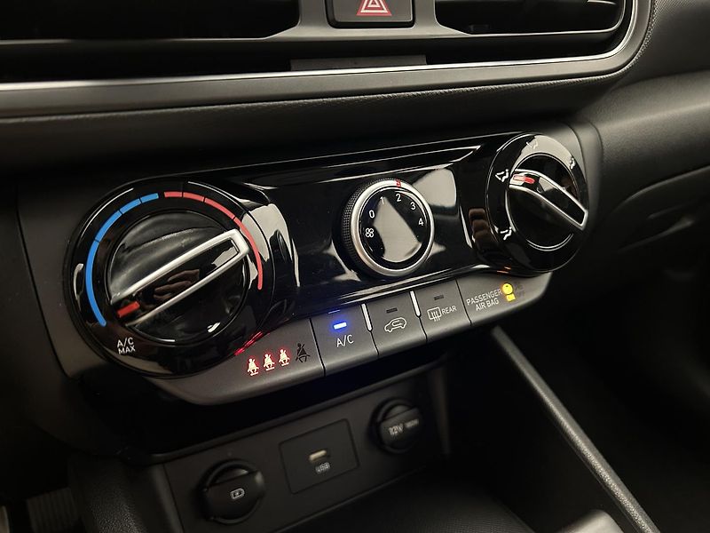 Hyundai Kona 1.0 T-GDI Start - fotka 13 z 23