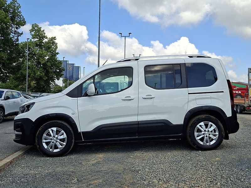 Peugeot Rifter ACTIVE 1.2 PT 110k M6 - fotka 4 z 22