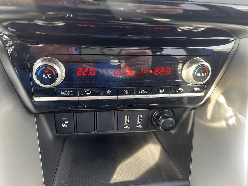 Mitsubishi Eclipse Cross 2.4 PHEV 4x4 - fotka 31 z 32