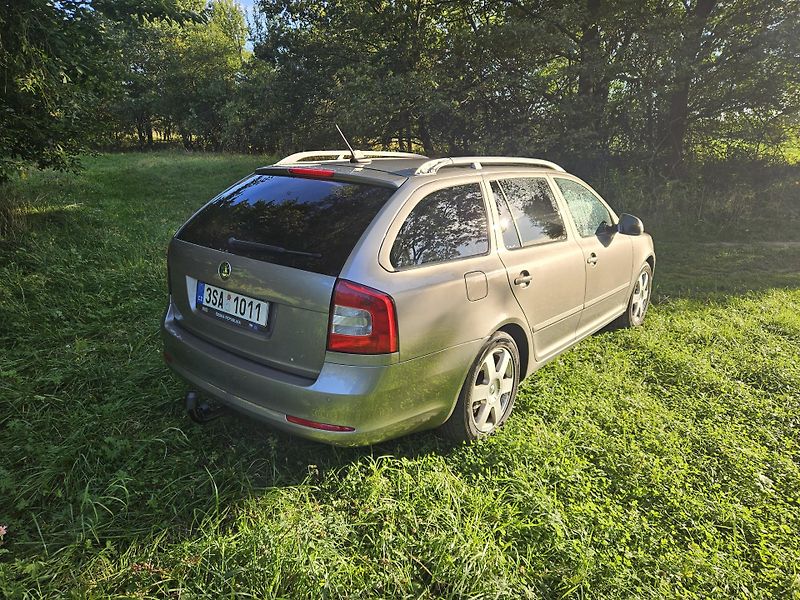 Škoda Octavia (2012) - fotka 6 z 9