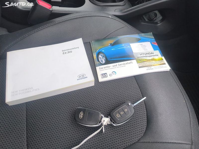 Hyundai ix35 2.0D4X4,70KM,MAX VÝBAVA,KRÁSNÝ - fotka 18 z 31