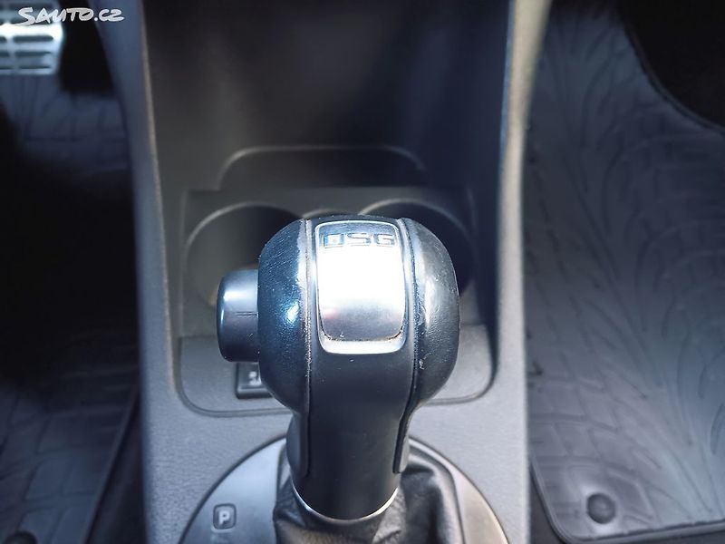 Škoda Fabia 1.4 TSI 132kW RS - fotka 22 z 28
